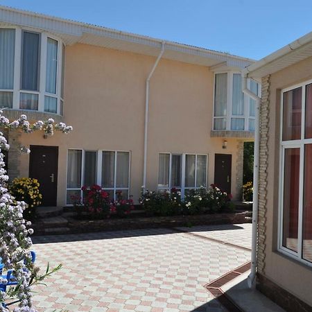 Zlata Inn Tamchy Buitenkant foto