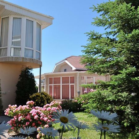 Zlata Inn Tamchy Buitenkant foto