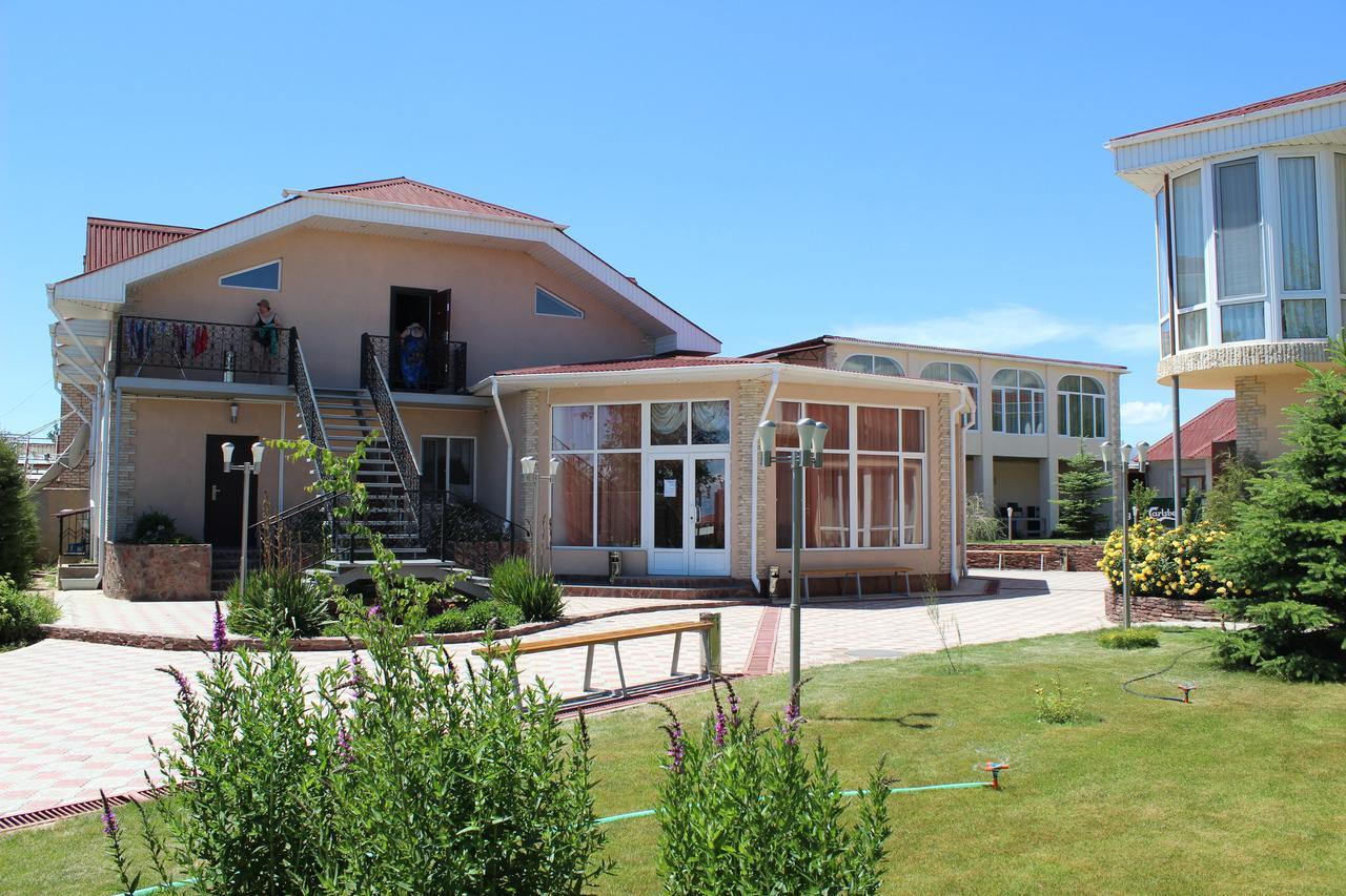 Zlata Inn Tamchy Buitenkant foto