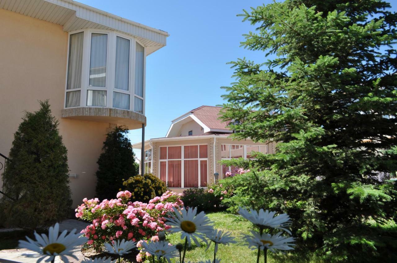 Zlata Inn Tamchy Buitenkant foto