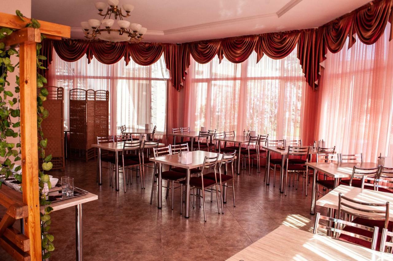 Zlata Inn Tamchy Buitenkant foto